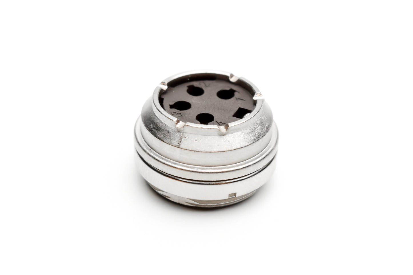 C091 11G004 000 2 Rear mounting female metal Connectors with O-ring seal and ring nut mount (hex nut available upon request). Complete EMI shielding in the fully mated and locked position (EMI security). Contacts sold separately.