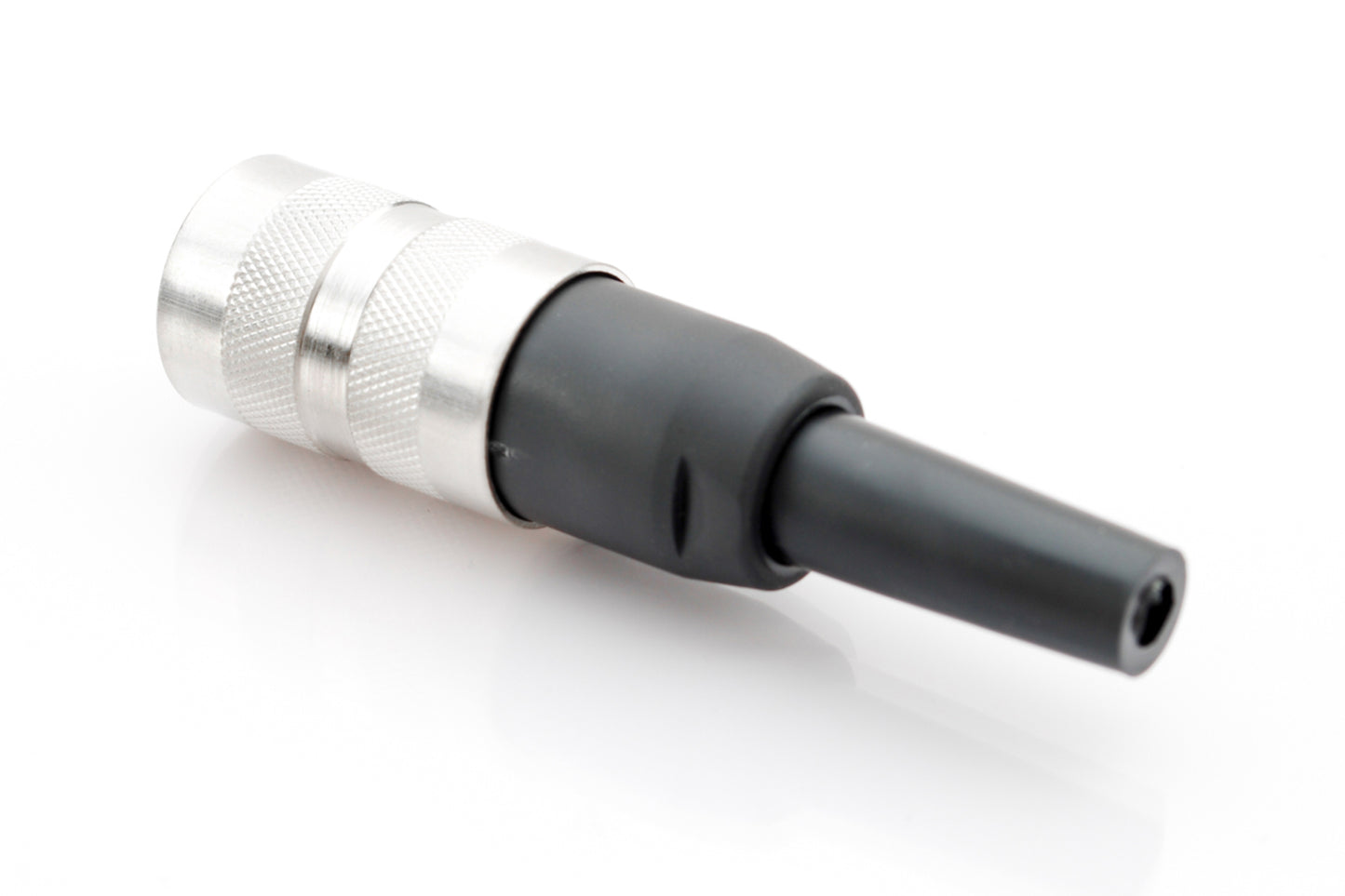 T 3261 001 Female Connectors with internal strain relief and metal locking ring. Screw locking according to DIN EN 60130-9 / IEC 60130-9. Contacts included.