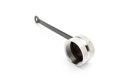 C091 00U000 130 2 Protective cap with 60mm plastic leash. Metal anodized. For use with male receptacles.