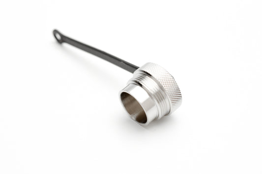 C091 00V000 130 2 Protective cap with 60mm plastic leash. Brass nickel plated. For use with female receptacles.