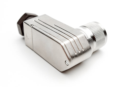 C091 11F008 001 2 Female Connectors with internal strain relief and metal locking ring. Complete EMI shielding in the fully mated and locked position (EMI security). Screw locking according to IEC 61076-2-106. Contacts sold separately.