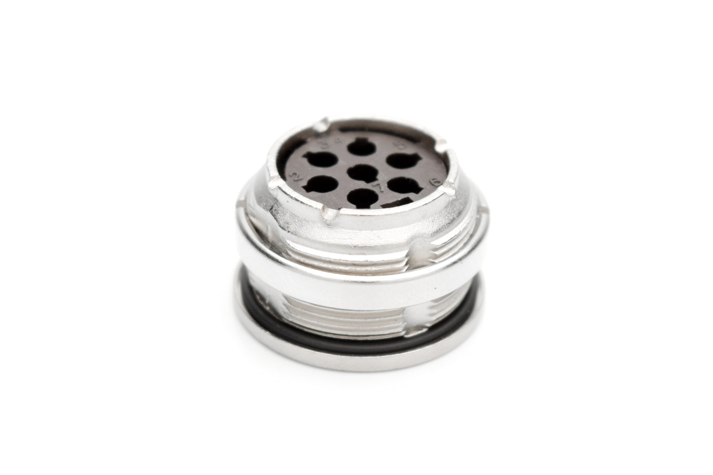 C091 11N007 000 2 Front mounting female metal Connectors with O-ring seal and ring nut mount (hex nut available upon request). Complete EMI shielding in the fully mated and locked position (EMI security). Contacts sold separately.