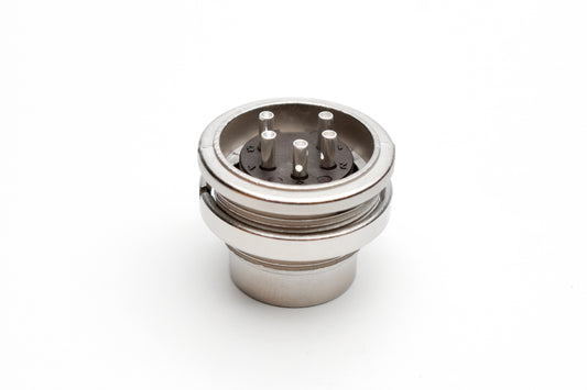 C091 31C005 100 2 Rear mounting male metal Connectors with O-ring seal and ring nut mount (hex nut available upon request). Complete EMI shielding in the fully mated and locked position (EMI security). Contacts included.