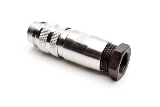 C091 31H007 101 2 Male Connectors with internal strain relief and metal locking ring. Complete EMI shielding in the fully mated and locked position (EMI security). Screw locking according to IEC 61076-2-106. Contacts included.