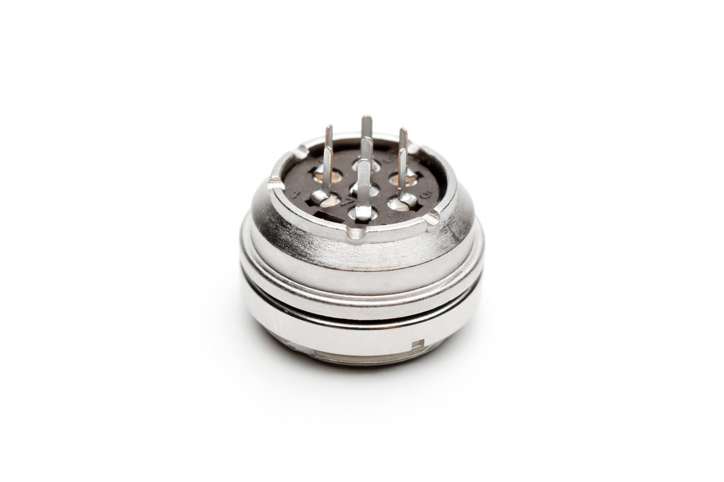 C091 61G007 110 2 Rear mounting female metal Connectors with O-ring seal and ring nut mount (hex nut available upon request). Complete EMI shielding in the fully mated and locked position (EMI security). Tin plated solder area. Contacts included.