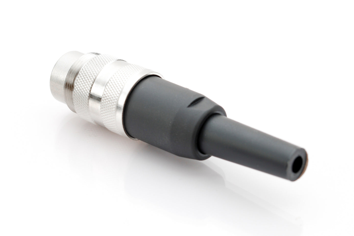 T 3475 001 Male Connectors with internal strain relief and metal locking ring. Screw locking according to IEC 61076-2-106. Contacts included.