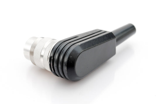 T 3475 005 Male Connectors with internal strain relief and metal locking ring. Screw locking according to IEC 61076-2-106. Contacts included.